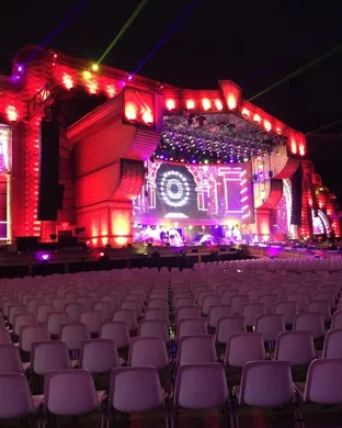 Live concert by Ali Wong