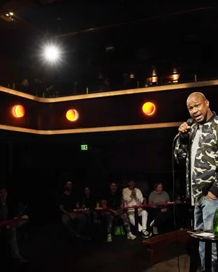 Live concert by Matteo Lane