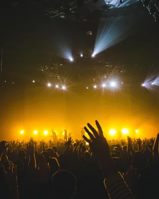 Fleetwood Mach - Fleetwood Mac Tribute Largo